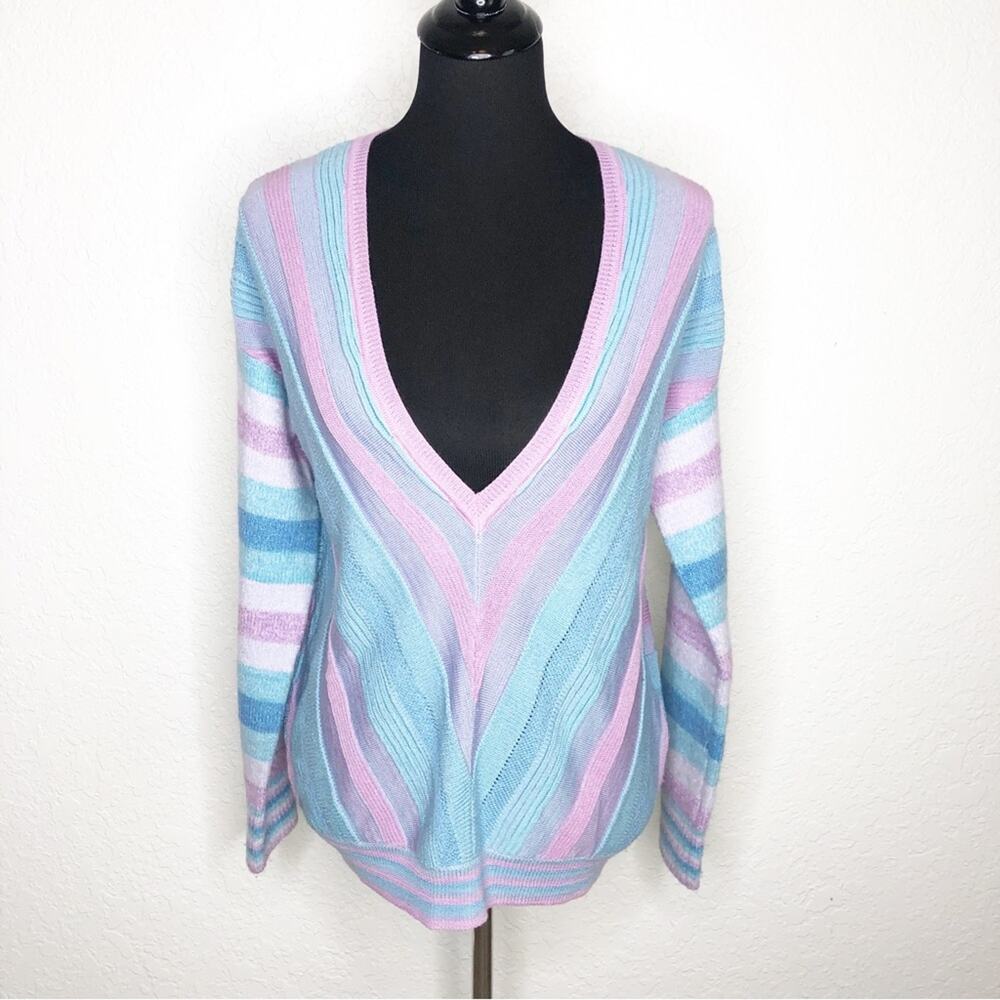 Tularosa light blue purple striped v neck wool blend sweater size Medium
